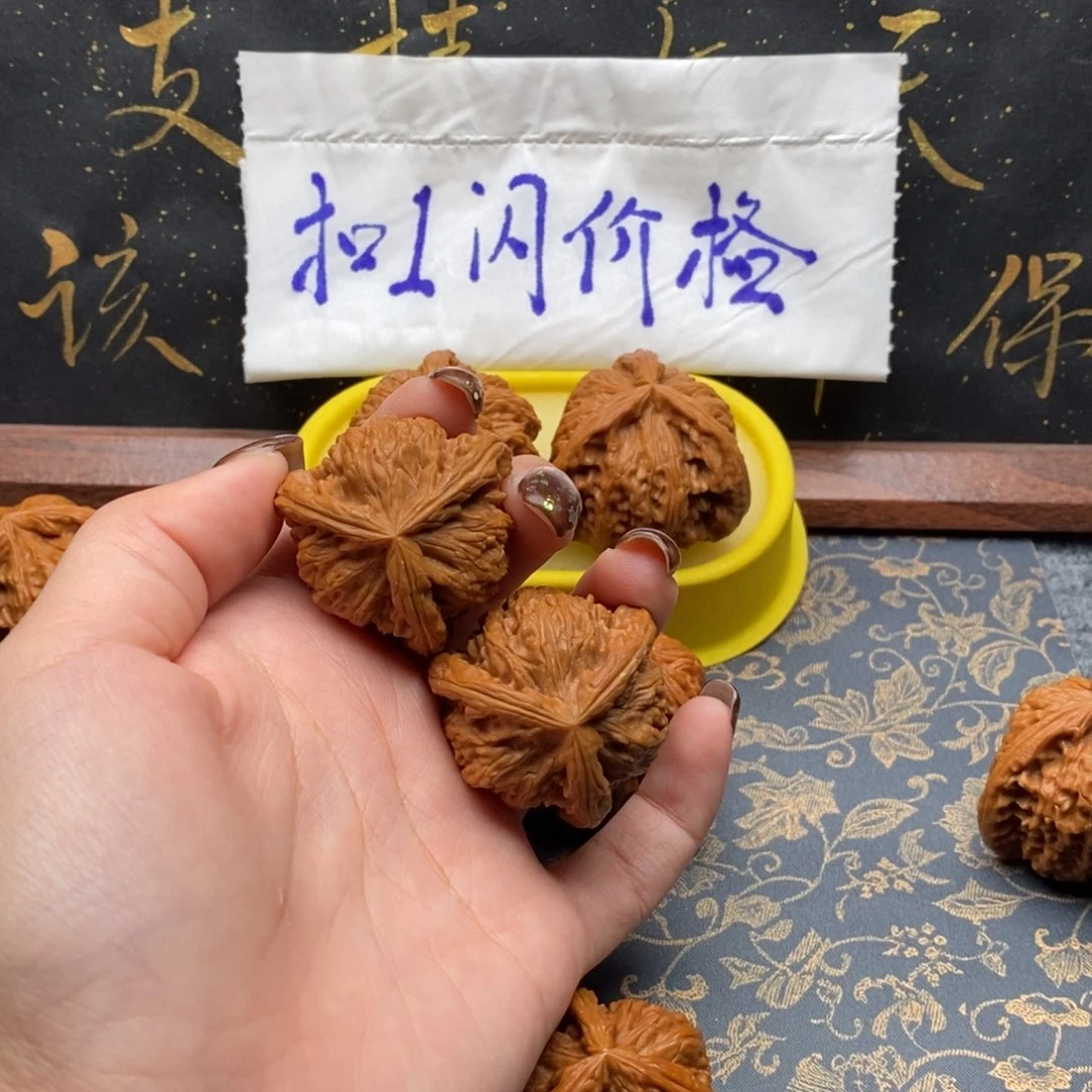 吊坠文玩核桃勿**安白狮子