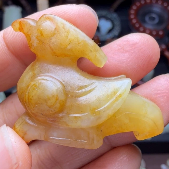 用***8和田玉（糖玉）未镶嵌珠宝半成品