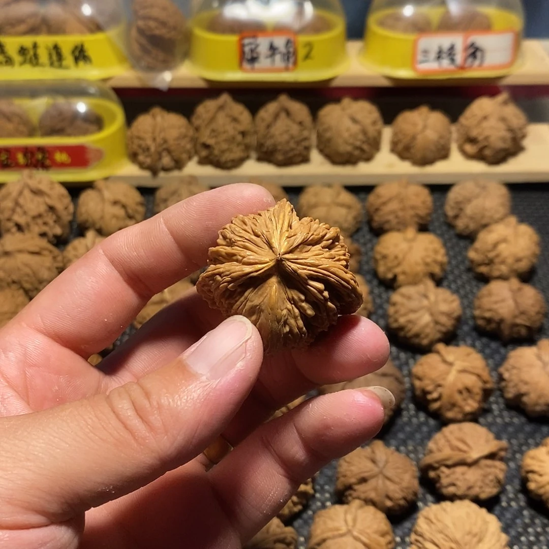 文玩核桃吊坠–**哥异形