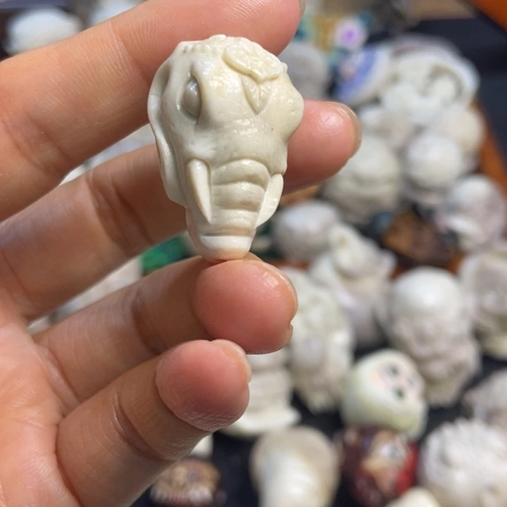 莹***光配饰鹿角雕刻一个出