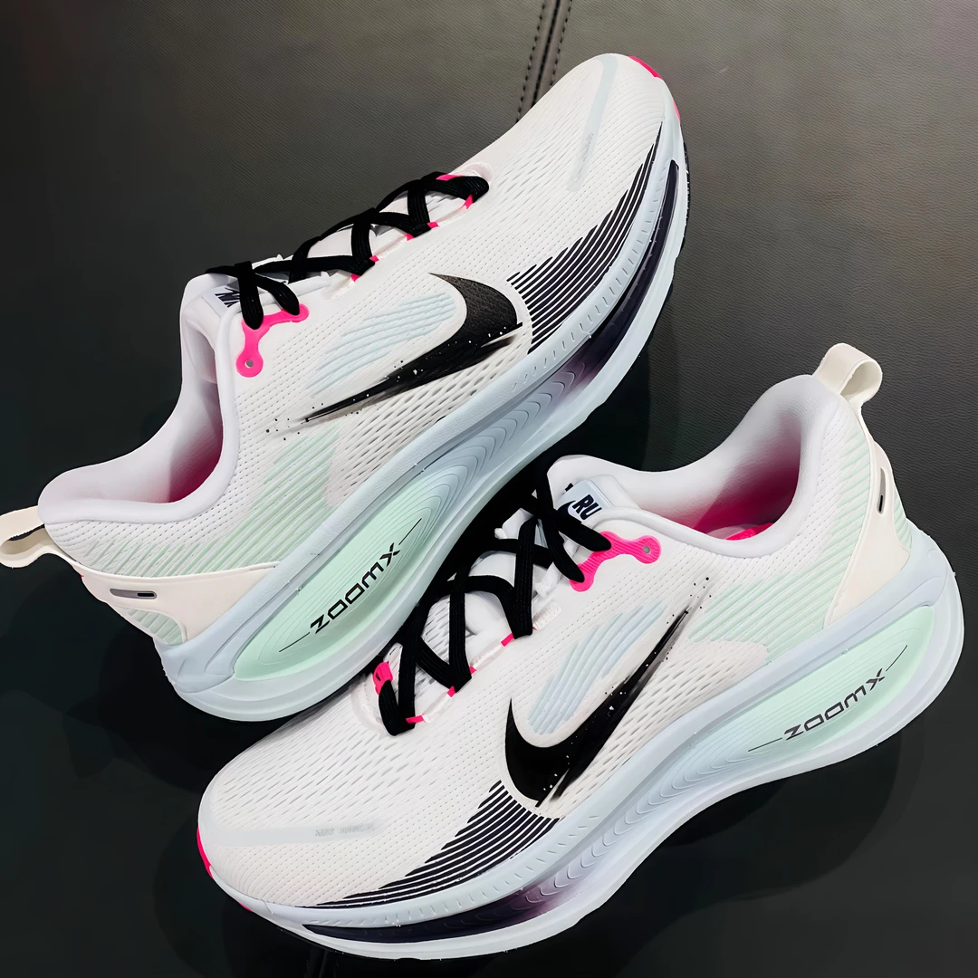 NIKE/耐克Vomero18舒适透气运动跑鞋减震 男款 白蓝色 IM6676104