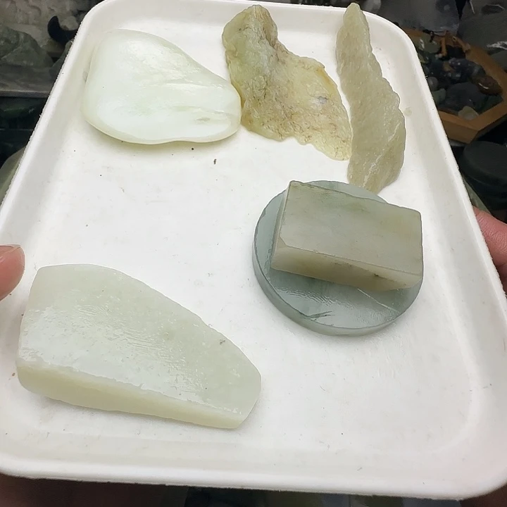 安***素和田玉（糖玉）未镶嵌珠宝半成品
