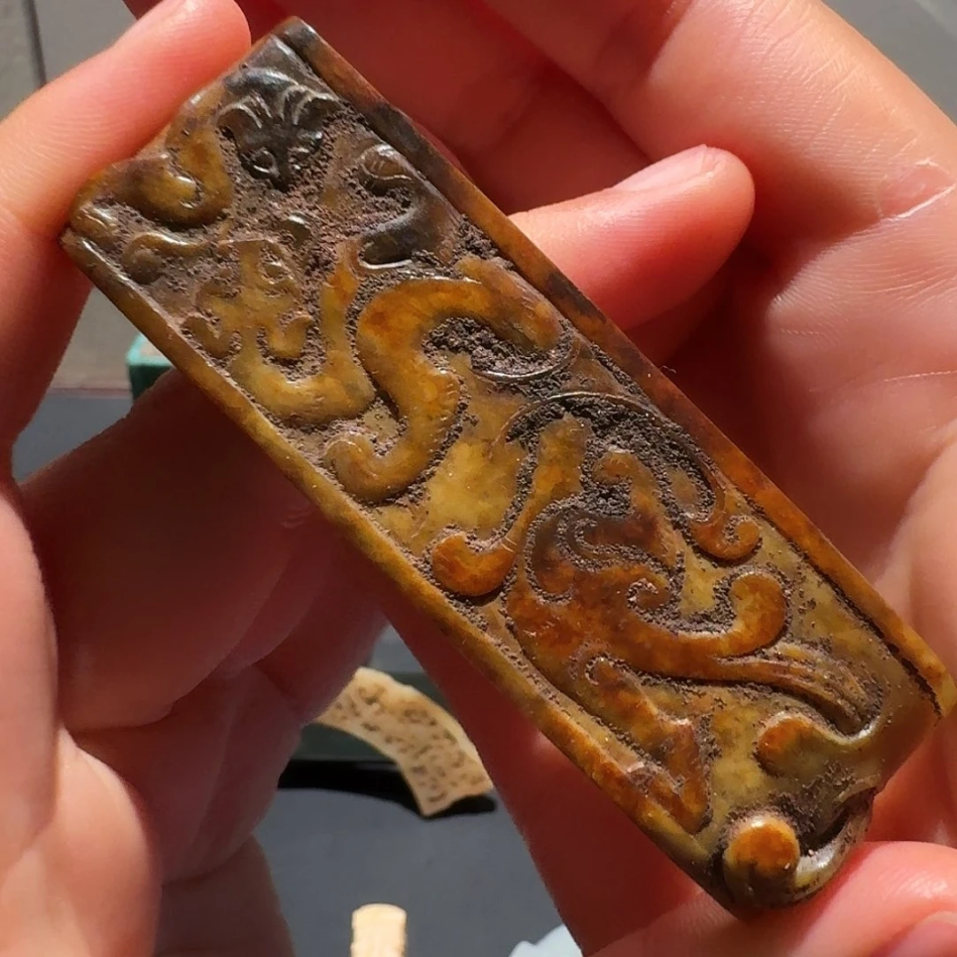 春***地和田玉未镶嵌挂件