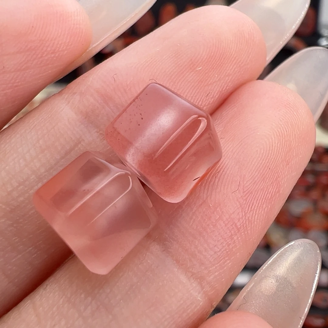 南红玛瑙未镶嵌颈饰方糖一对