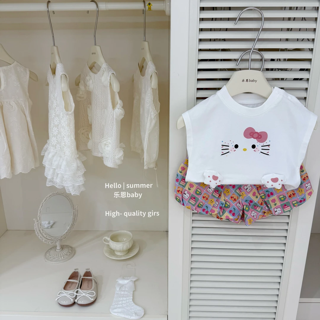 【乐恩童装】原创高级女童夏季新款卡通KT上衣花苞短裤宝宝两件套