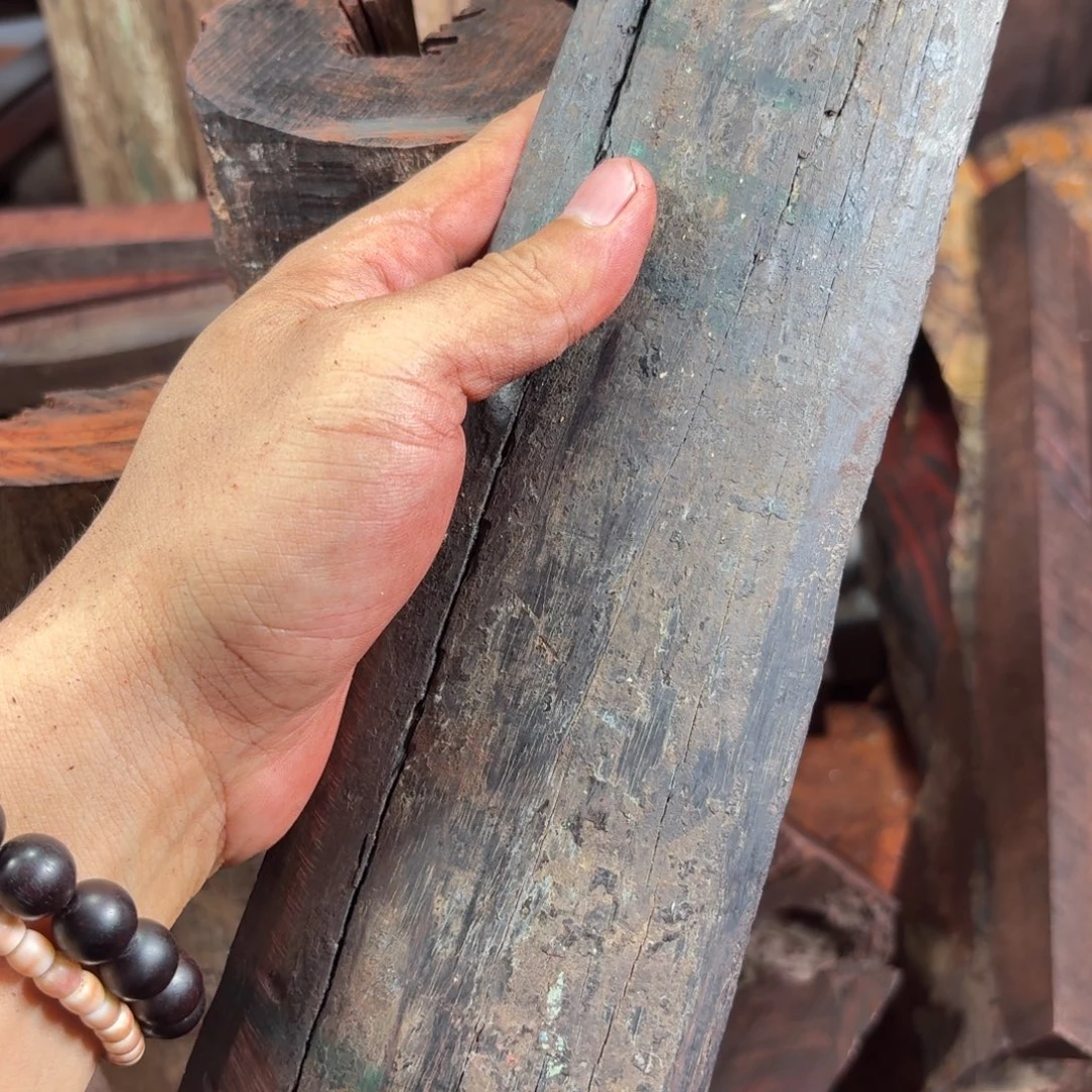 弓***坤檀香紫檀（小叶紫檀）