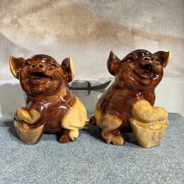 香樟木笑脸福猪摆件