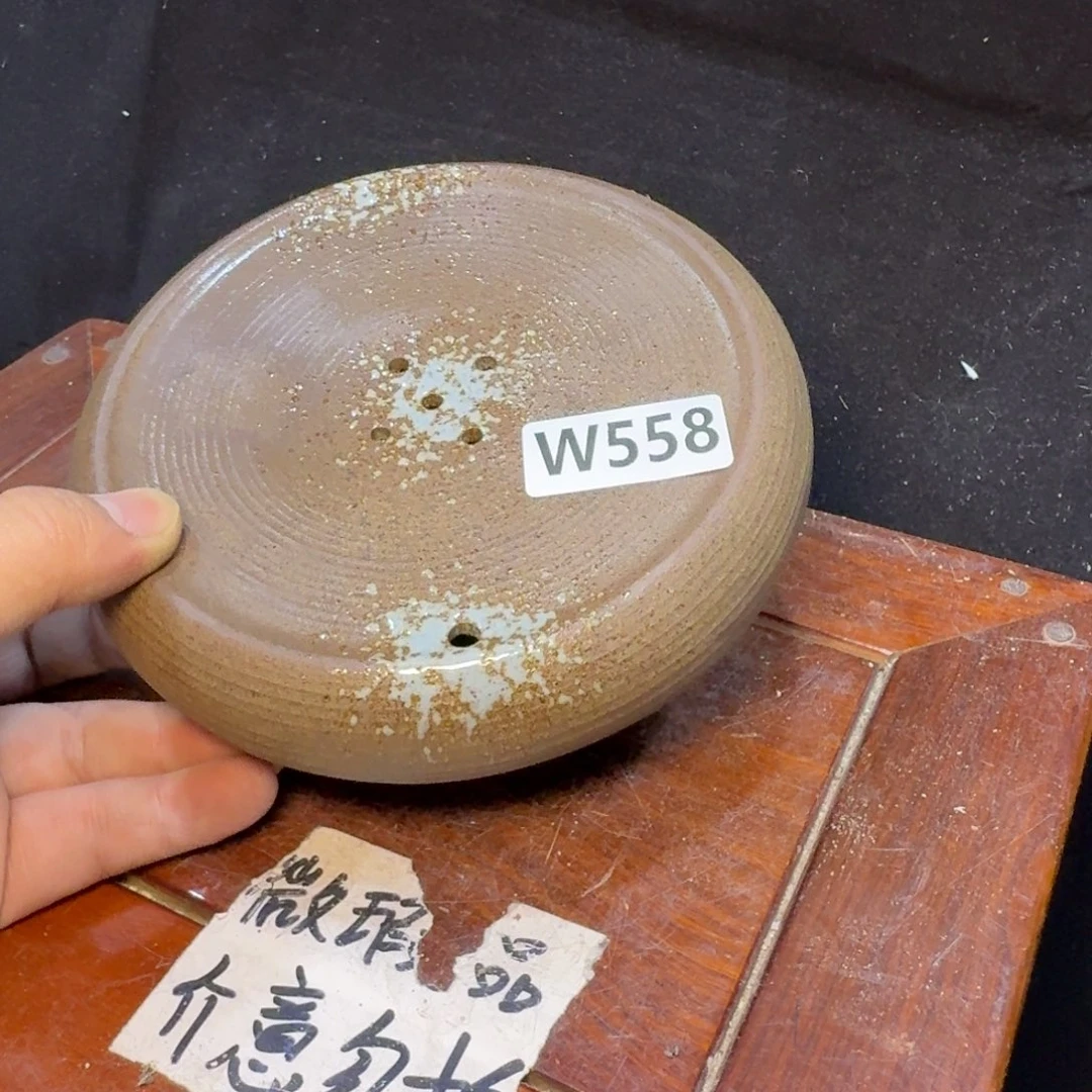 微瑕疵介意勿拍陶瓷器皿S664