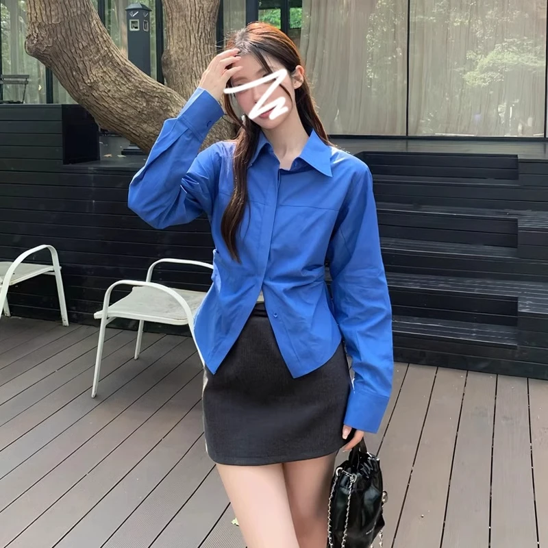 9567克莱因蓝色短款衬衫上衣女士轻奢春季内搭叠穿收腰长袖衬衣