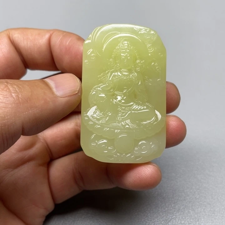 吊坠(不含链)未镶嵌和田玉毛**?