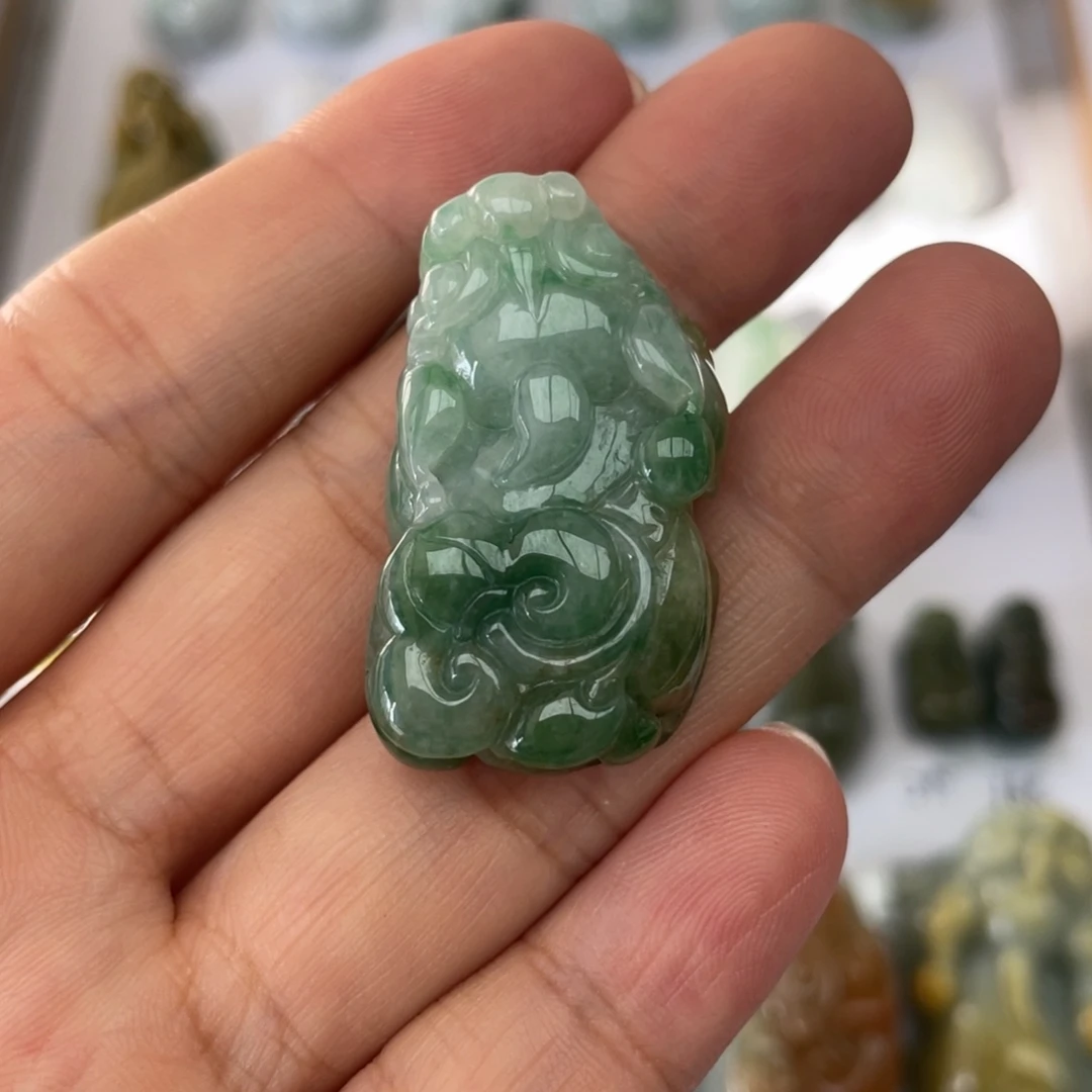 颈饰未镶嵌翡翠貔貅