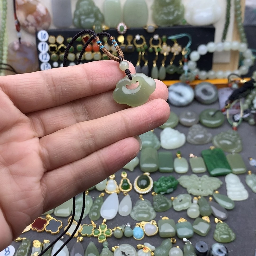 和田玉未镶嵌吊坠(不含链)