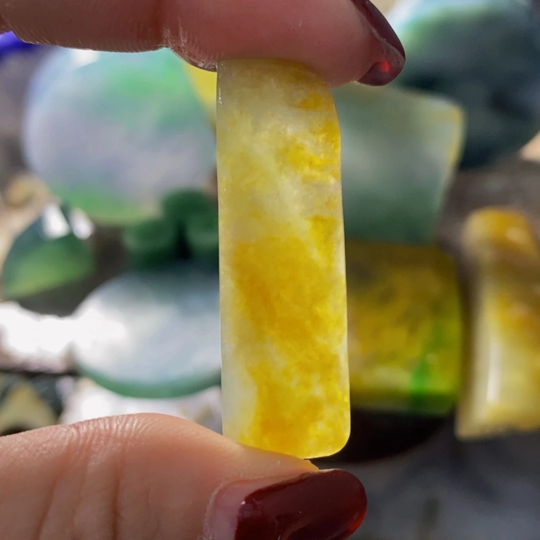 翡翠挂件未镶嵌定制