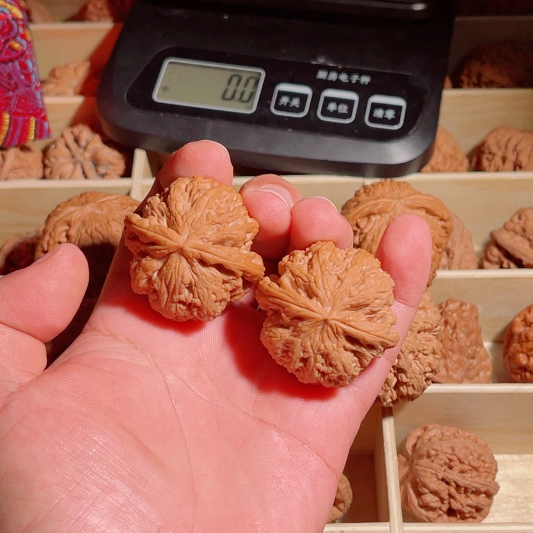 恭***喜文玩核桃吊坠41小粗筋