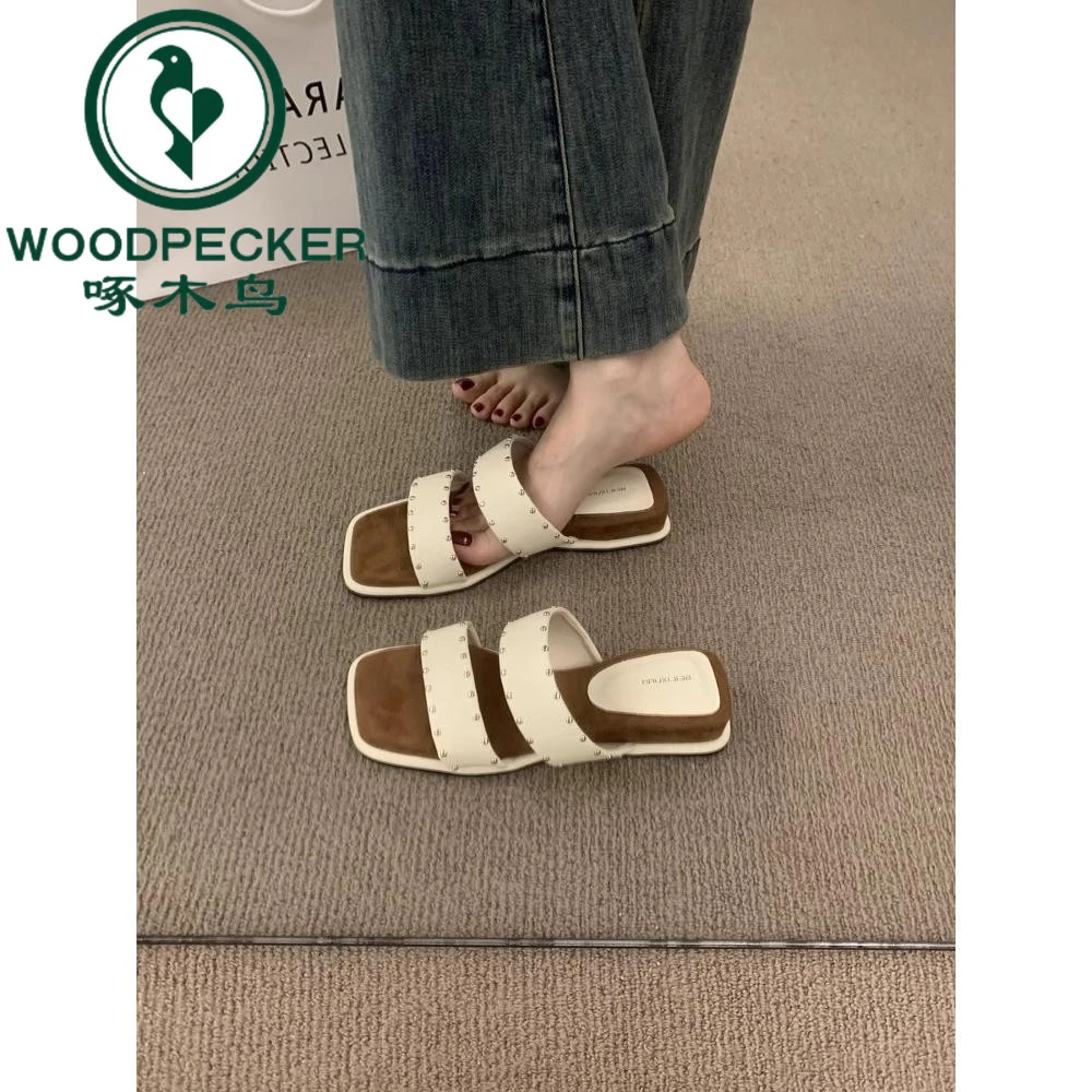 啄木鸟法式复古铆钉一字带坡跟拖鞋女夏外穿海边度假休闲沙滩凉拖