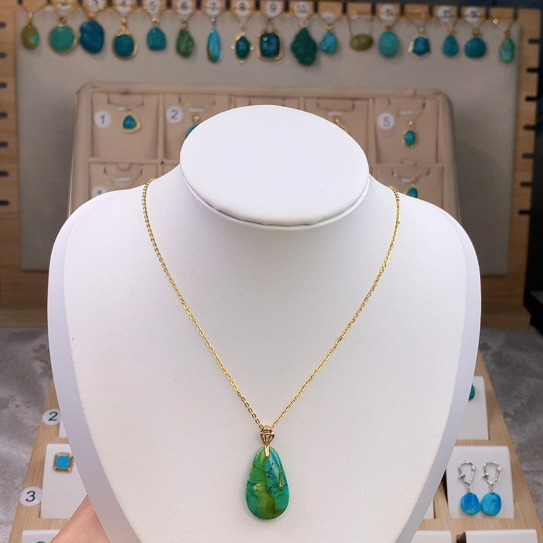 绿松石18K金镶嵌颈饰