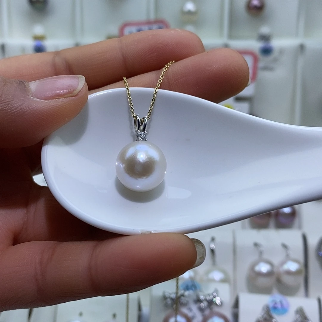 淡水珍珠吊坠(赠链)银S925镶嵌
