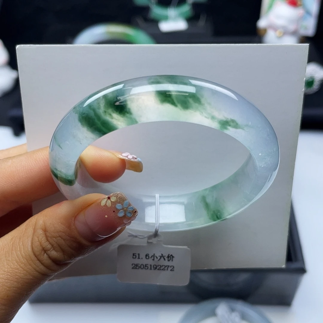 翡翠手镯未镶嵌52冰飘花正圈