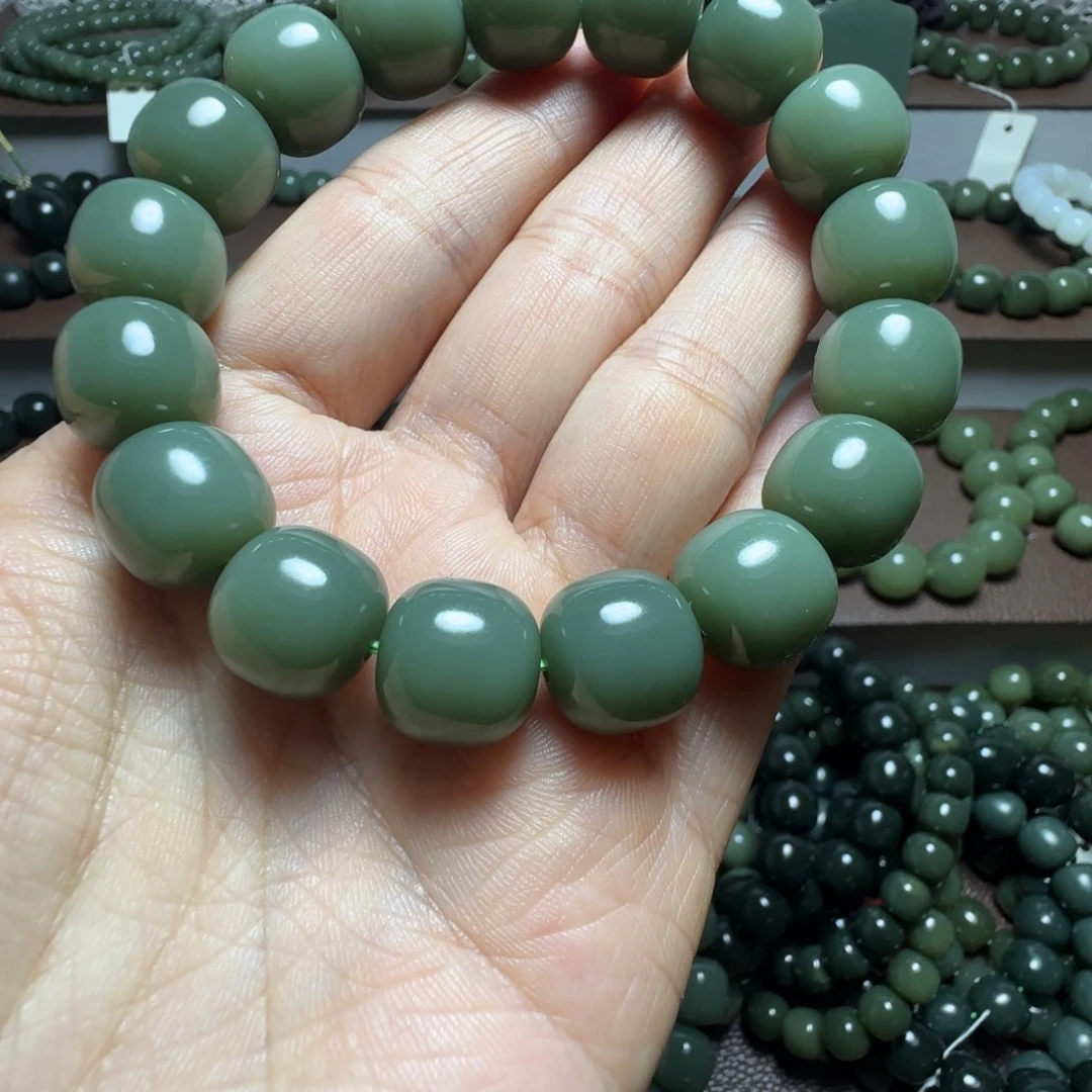 6***7和田玉（糖玉）未镶嵌手链