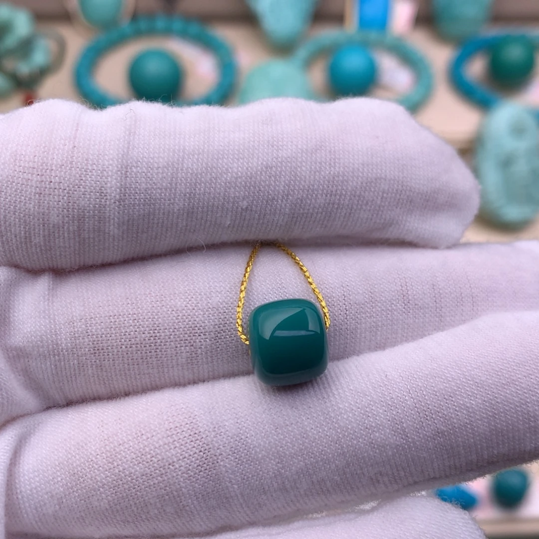 绿松石未镶嵌珠宝奇石9.8*8.8