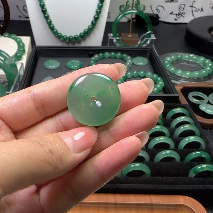 石英质玉（非洲翠），未镶嵌