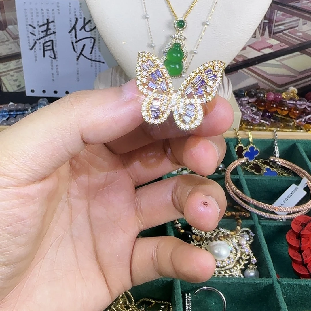 时尚饰品精致美观01