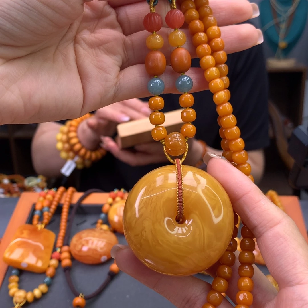 未镶嵌颈饰蜜蜡天然