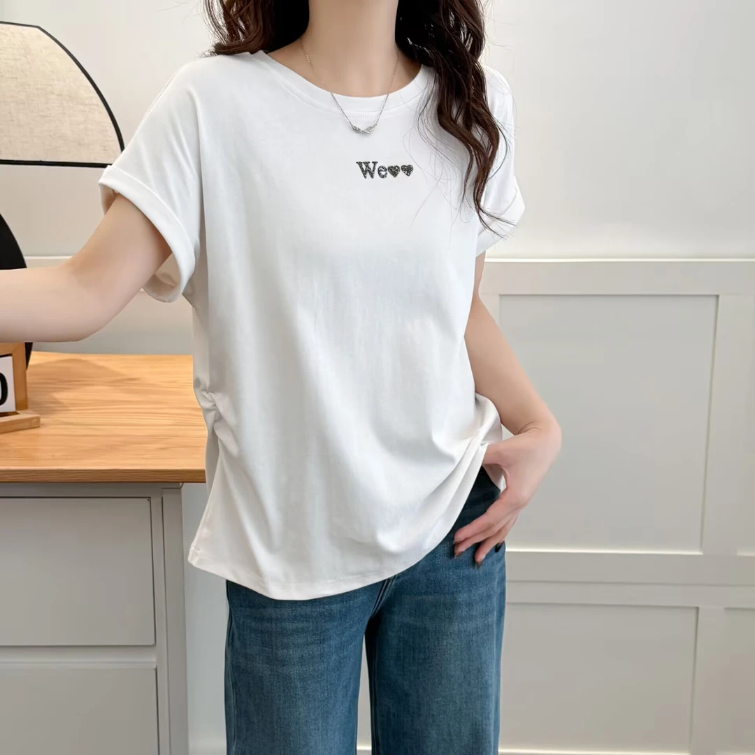 2025大码T恤夏季款简约纯色字母烫钻短袖圆领收腰褶皱上衣女2501