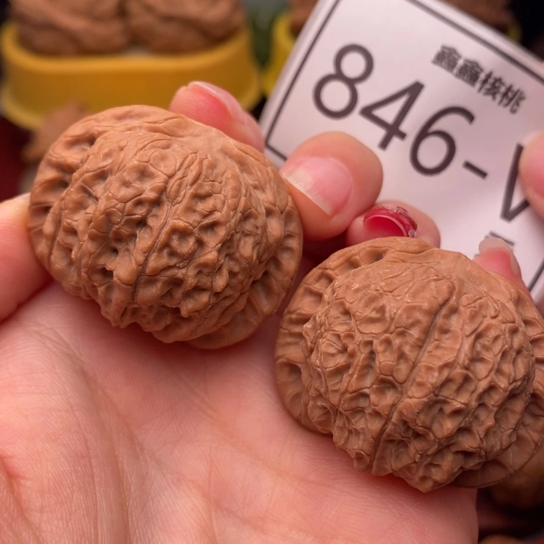 桃核把件血麒麟38……