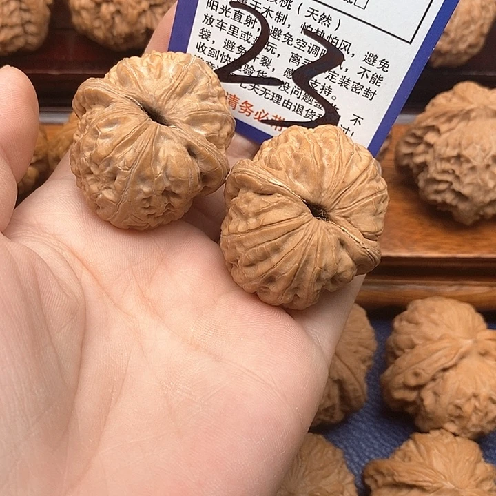 桃核吊坠元宝狮子头41