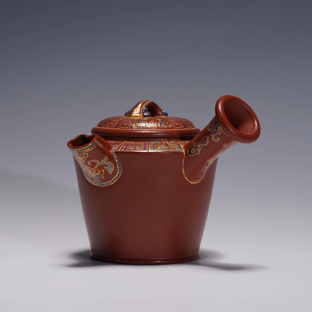 lot.20930 刘薇 朱泥珐琅侧把壶 （兽面纹青铜回纹） 150cc