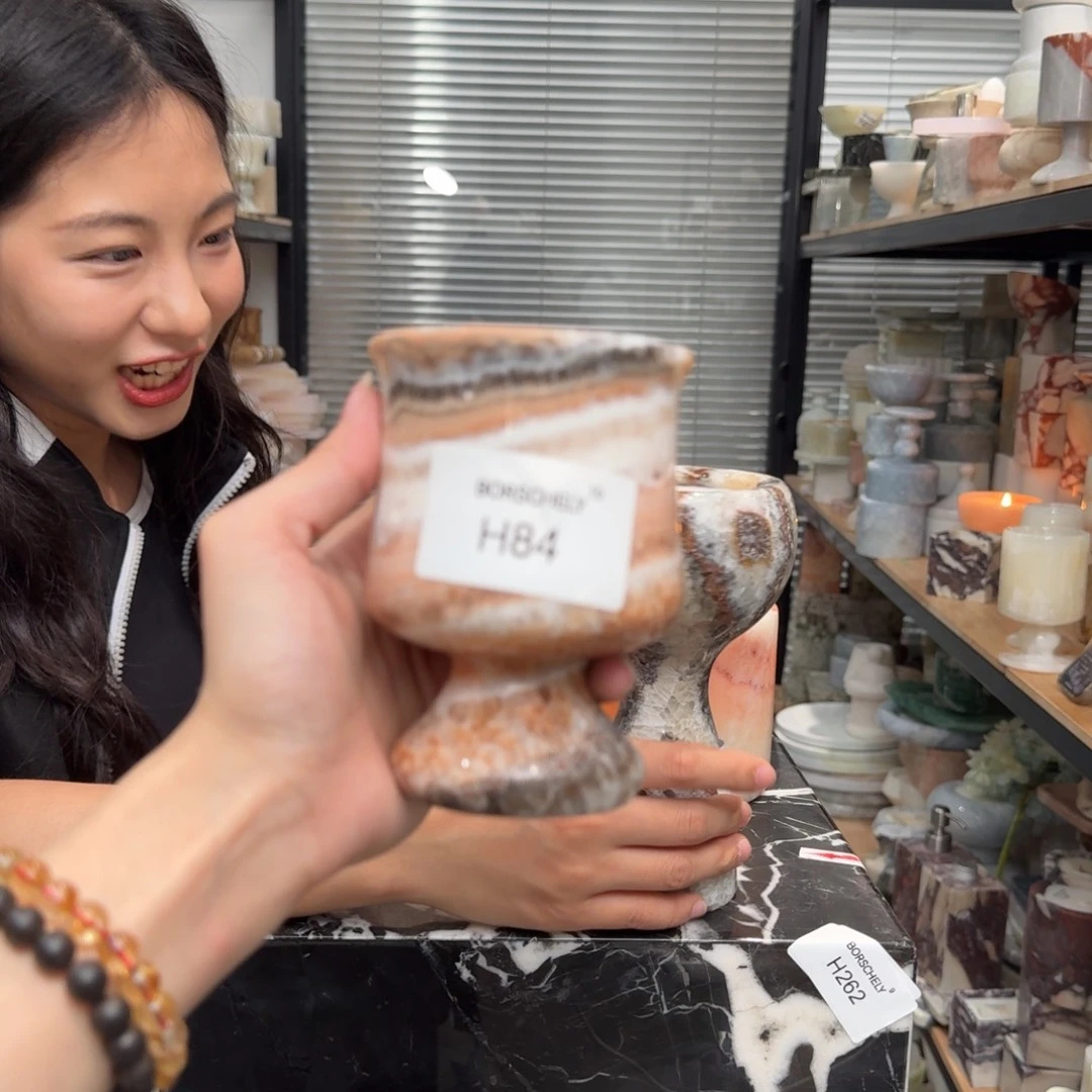 H84。       亿。   香薰