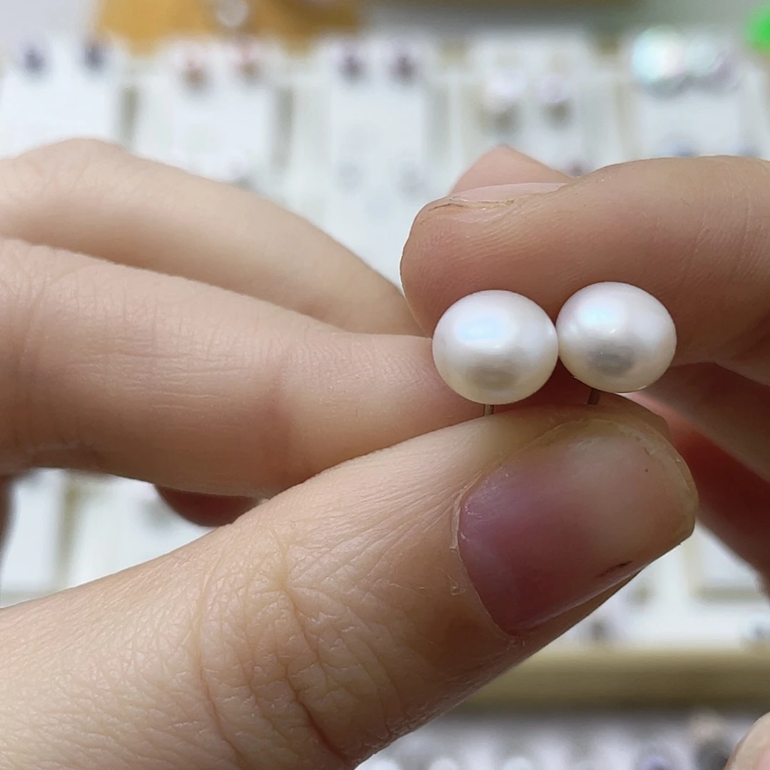 吴***锐耳饰淡水珍珠银S925镶嵌