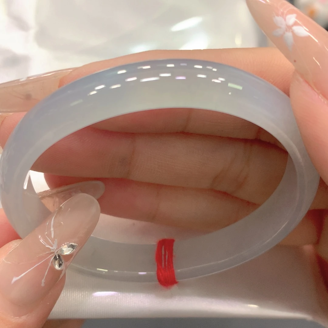 翡翠未镶嵌手镯52贵妃