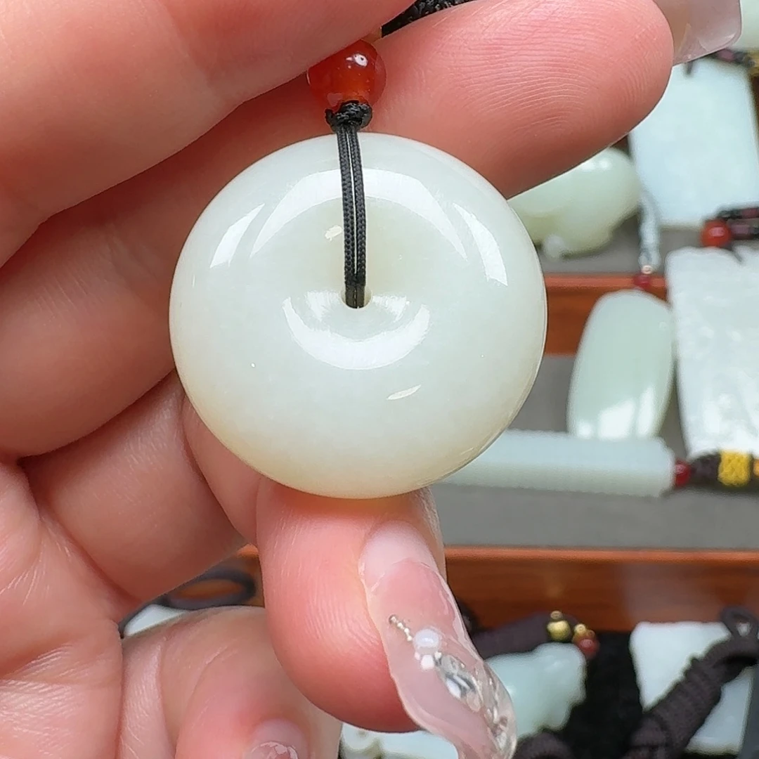 手***6和田玉未镶嵌挂件
