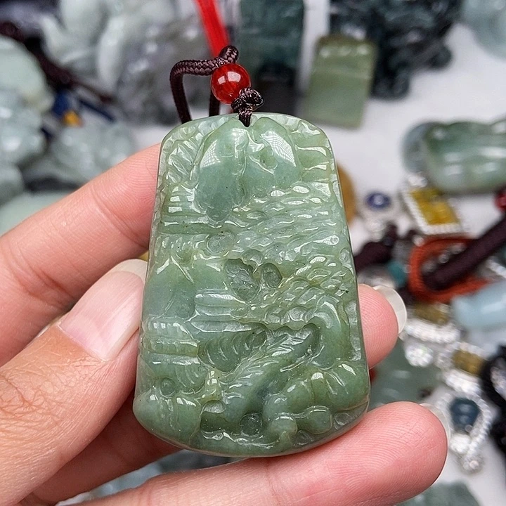 颈饰未镶嵌翡翠翡翠