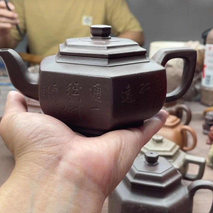茶壶紫砂六方大雪华，紫泥