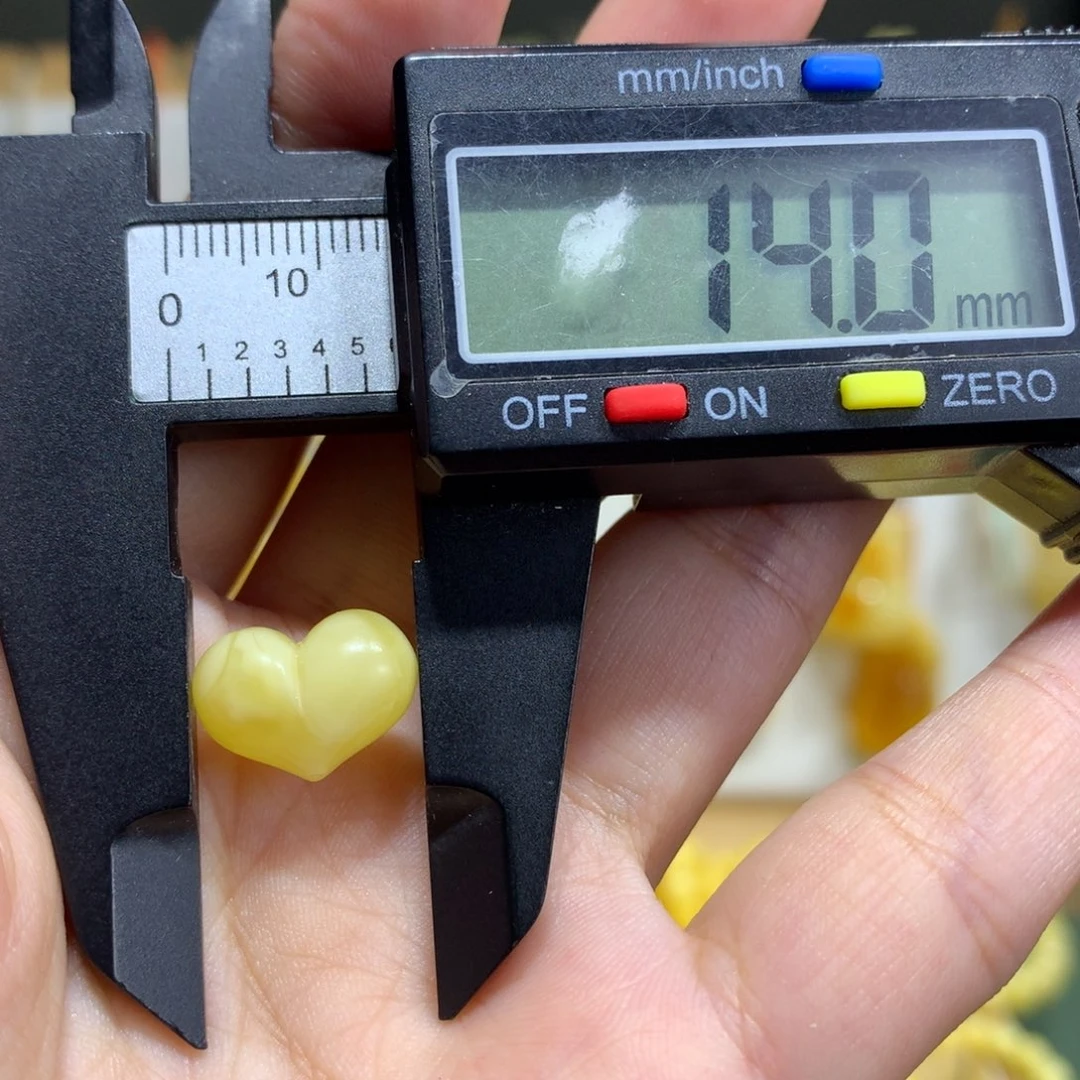 裸石蜜蜡未镶嵌特价瑕疵