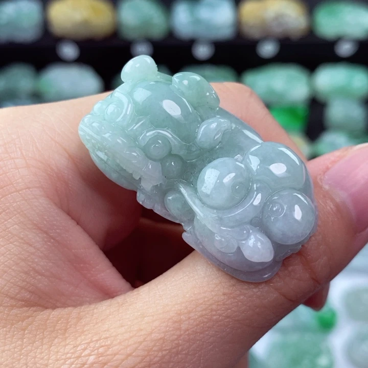 翡翠颈饰未镶嵌天然