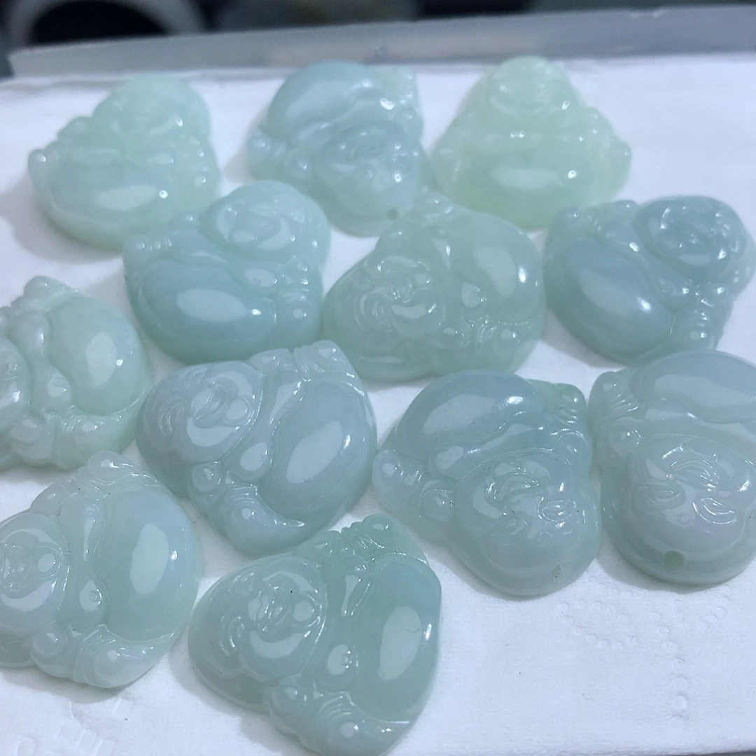 翡翠未镶嵌颈饰发1个