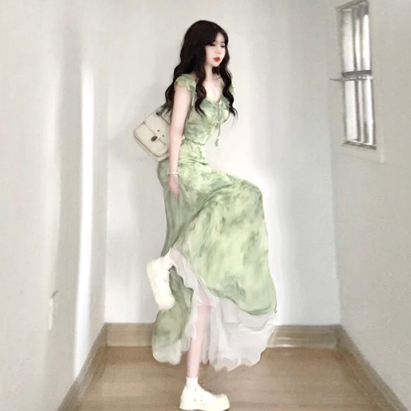 小飞袖绿色碎花连衣裙子女装夏季2025新款法式高级感海边度假长裙