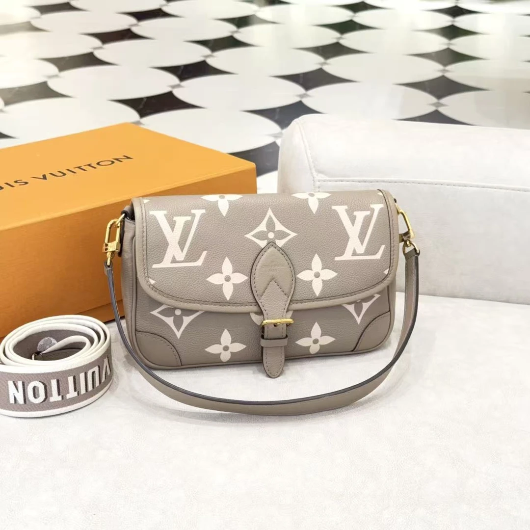 99新 LouisVuitton/路易威登 GGS法棍大象灰金扣单肩包56833848