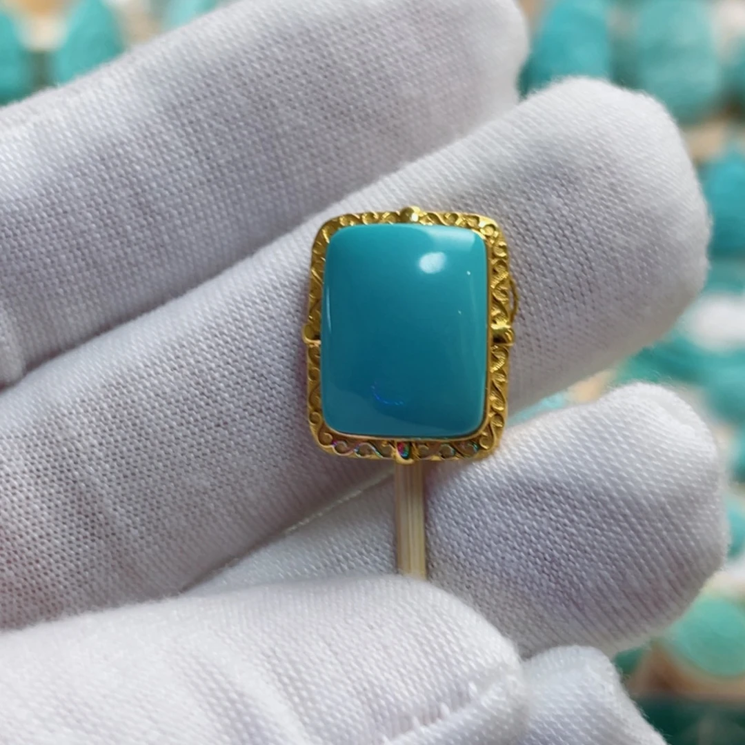 18K金镶嵌绿松石珠宝奇石