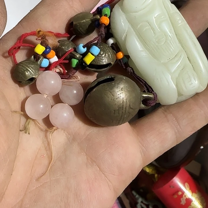 馥***词扇子感觉不会红红火火过哈哈