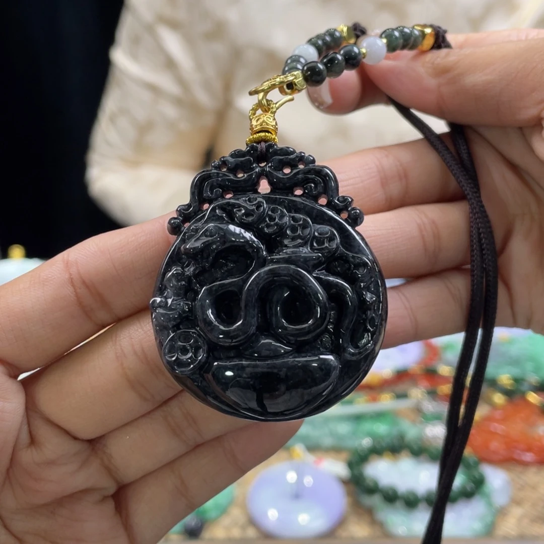 翡翠颈饰未镶嵌代编织