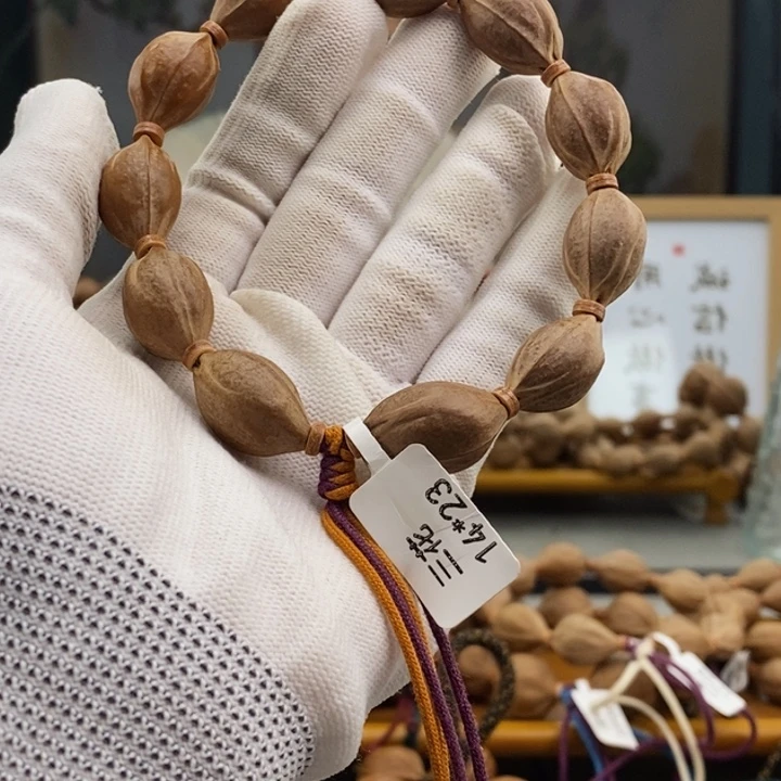 吊坠橄榄核甜***笑