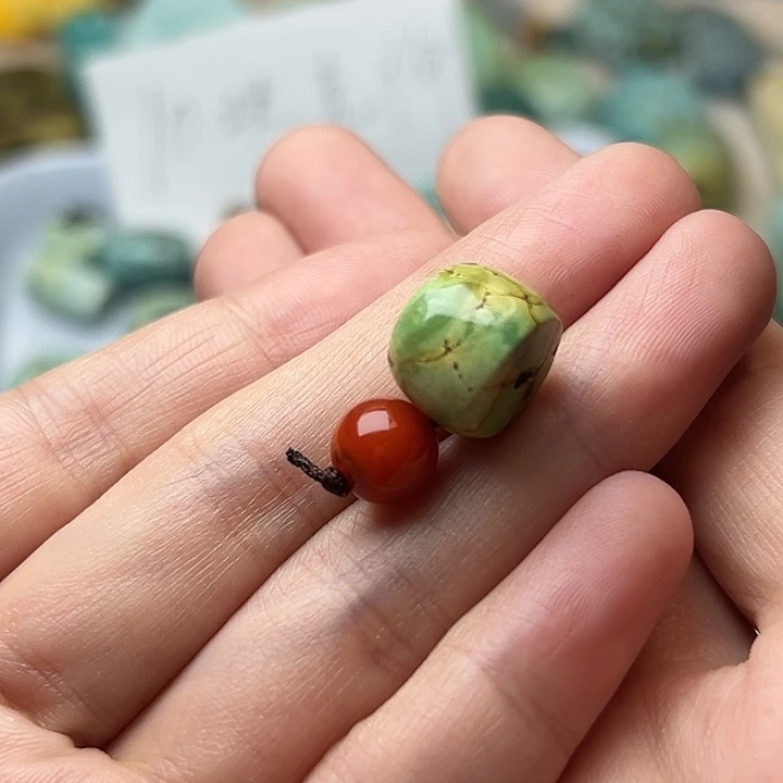 南红玛瑙未镶嵌颈饰