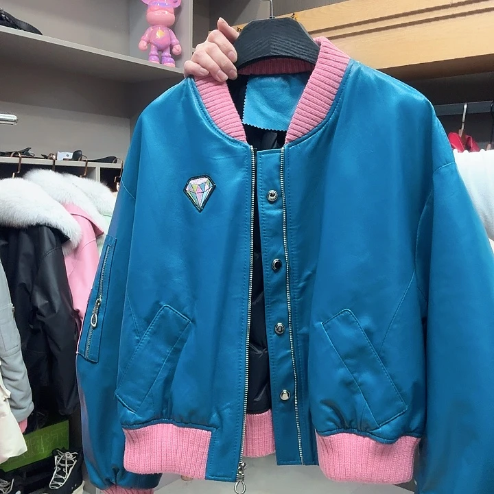 蓝色棒球服真皮女装