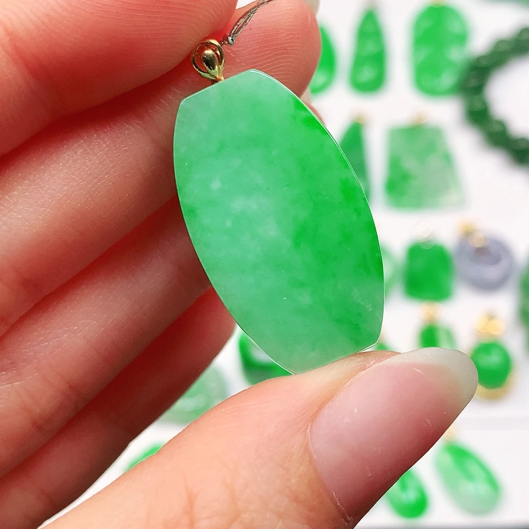 吊坠(不含链)18K金镶嵌翡翠