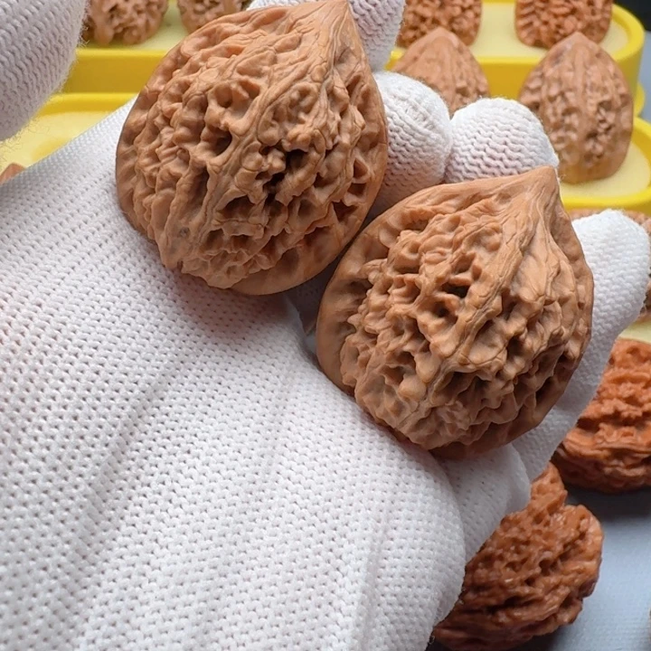 核桃精品野生秦鸡文玩